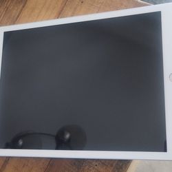 IPAD 7 Wi-FI FOR PARTS ALL ORIGINAL 