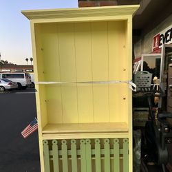 Vintage Yellow Bookshelves 