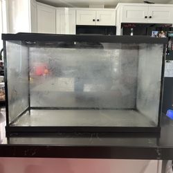 10-15 Gallon Fish Tank With Lid Really Nice Compact 