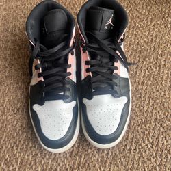 Nike Air Jordan 1 Mid Crimson Tint Size 11 554724-133