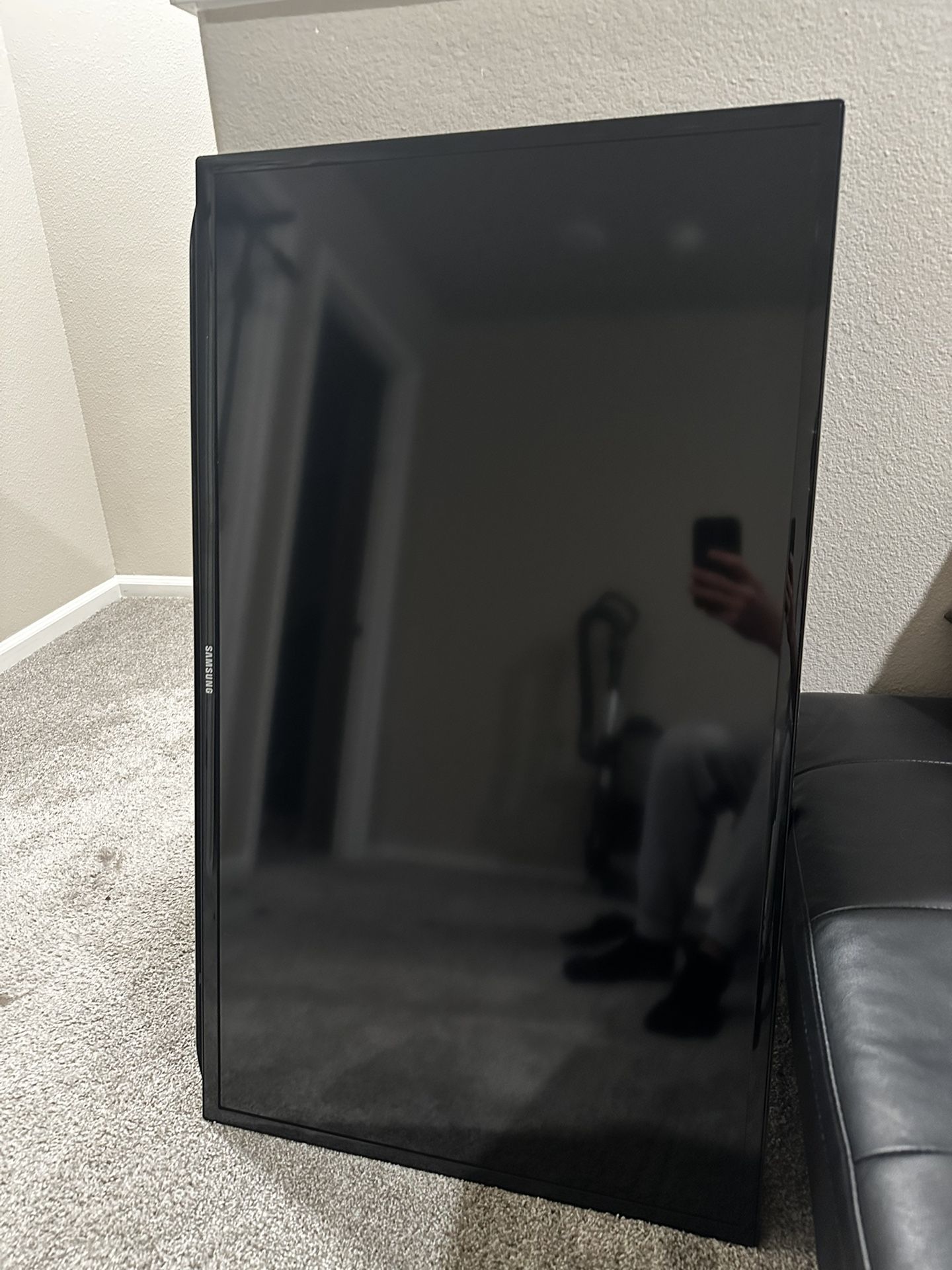 Samsung 40” TV