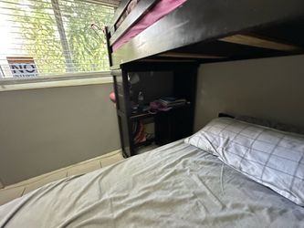 Bunk bed