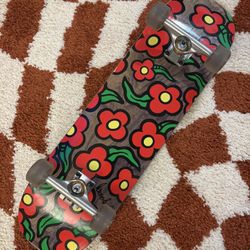 Complete Like New Skateboard 