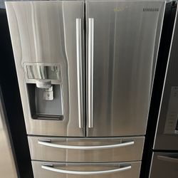 Samsung 4 Door Refrigerator   60 day warranty/ Located at:📍5415 Carmack Rd Tampa Fl 33610📍