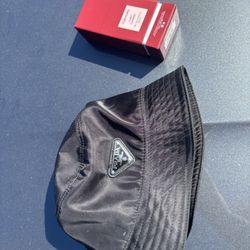 Closet Clean Out !! Tons Of Women & Even Have Some Great Men’s Items!! 