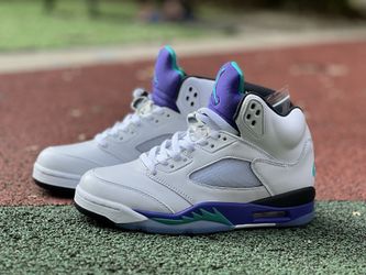 Jordan 5 RetroGrape