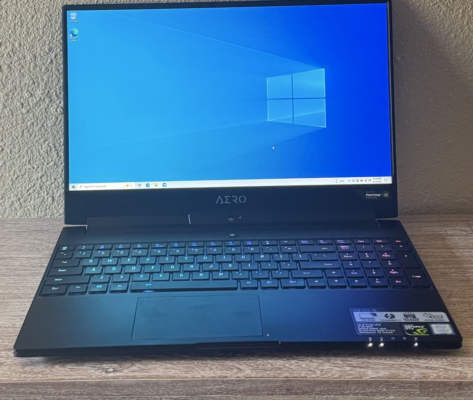 Gigabyte Aero 15 Intel I7 8750H DDR 4 16gb