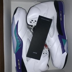 Air Jordan Retro 5 White Grape Men Size 11
