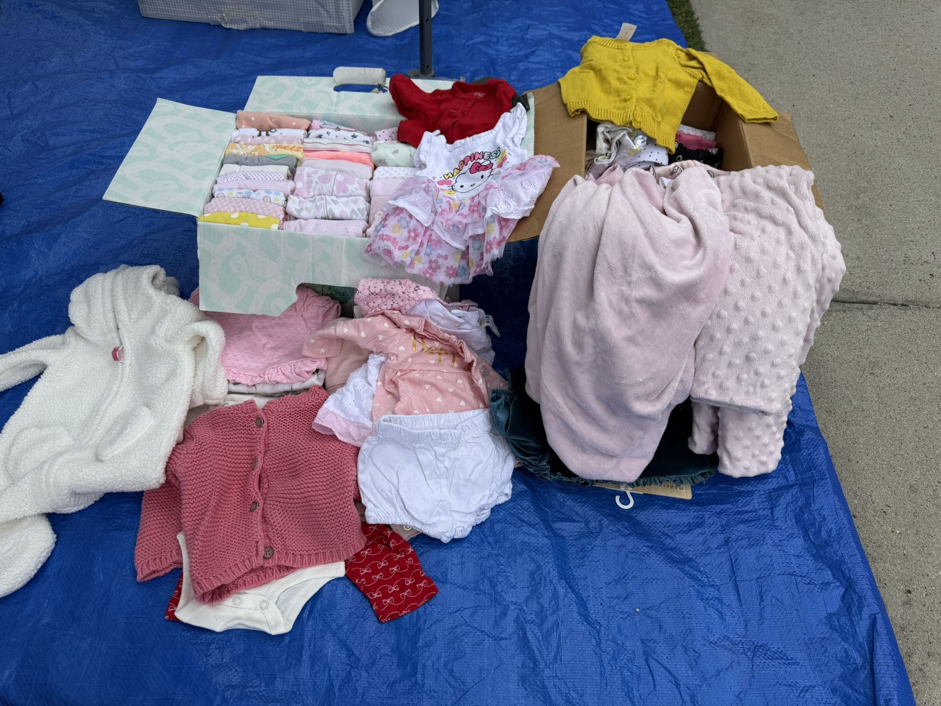 Baby Girl’s Clothes 