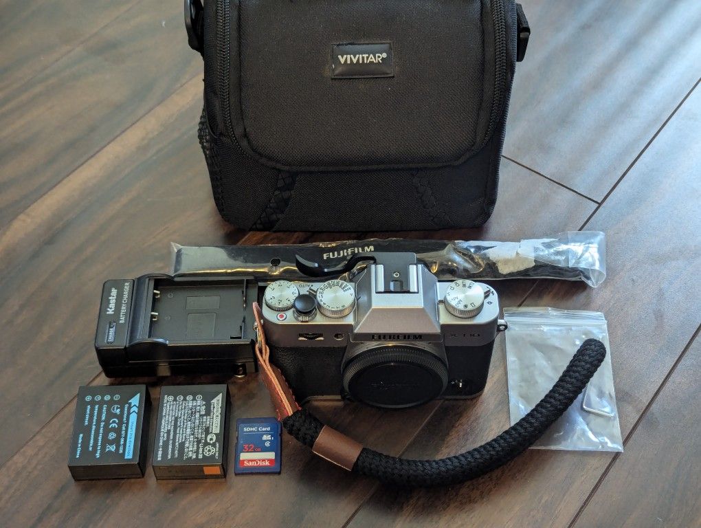 Fujifilm X-T10 Mirrorless Camera Body In Like New Mint Condition