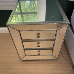 Pair Of mirrored nightstands 