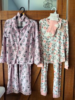 Girl’s Size 8 Pajamas (Set of two)