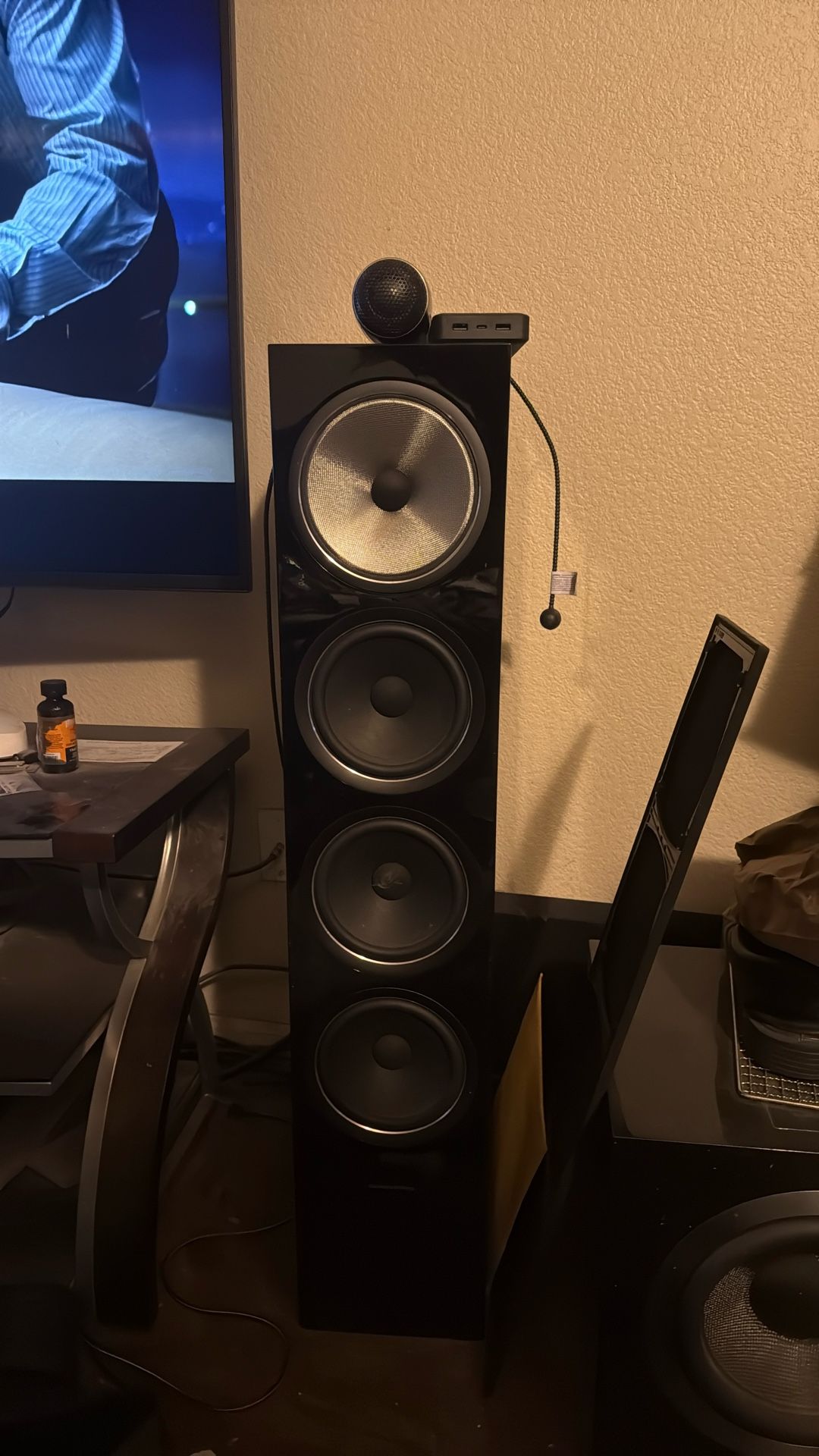 Bowers And Wilkins plus Av Receiver