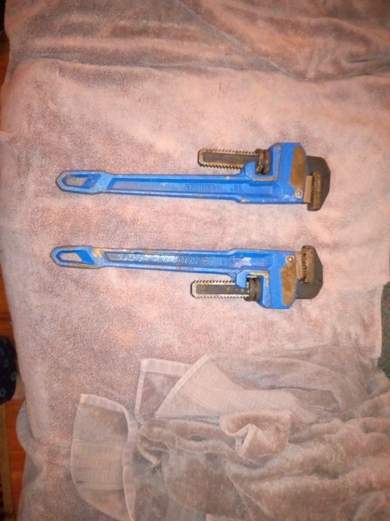 TWO KOBALT 18in Wrenches 