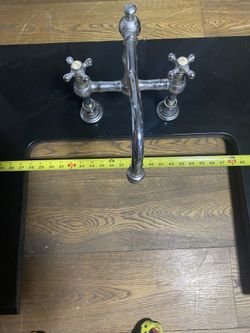 Kitchen Victorian faucet