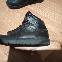 Black Air Jordan 1 Mens Size 8 Toe Is Pretty Creased