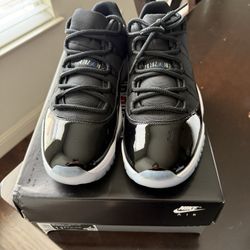 Jordan 11 Retro Low 'Space Jam'   Sz 11.5