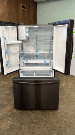 NEW FRENCH DOOR REFRIGERATOR L3YG5