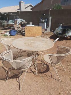 4 chair metal table & chairs  sand color with pads