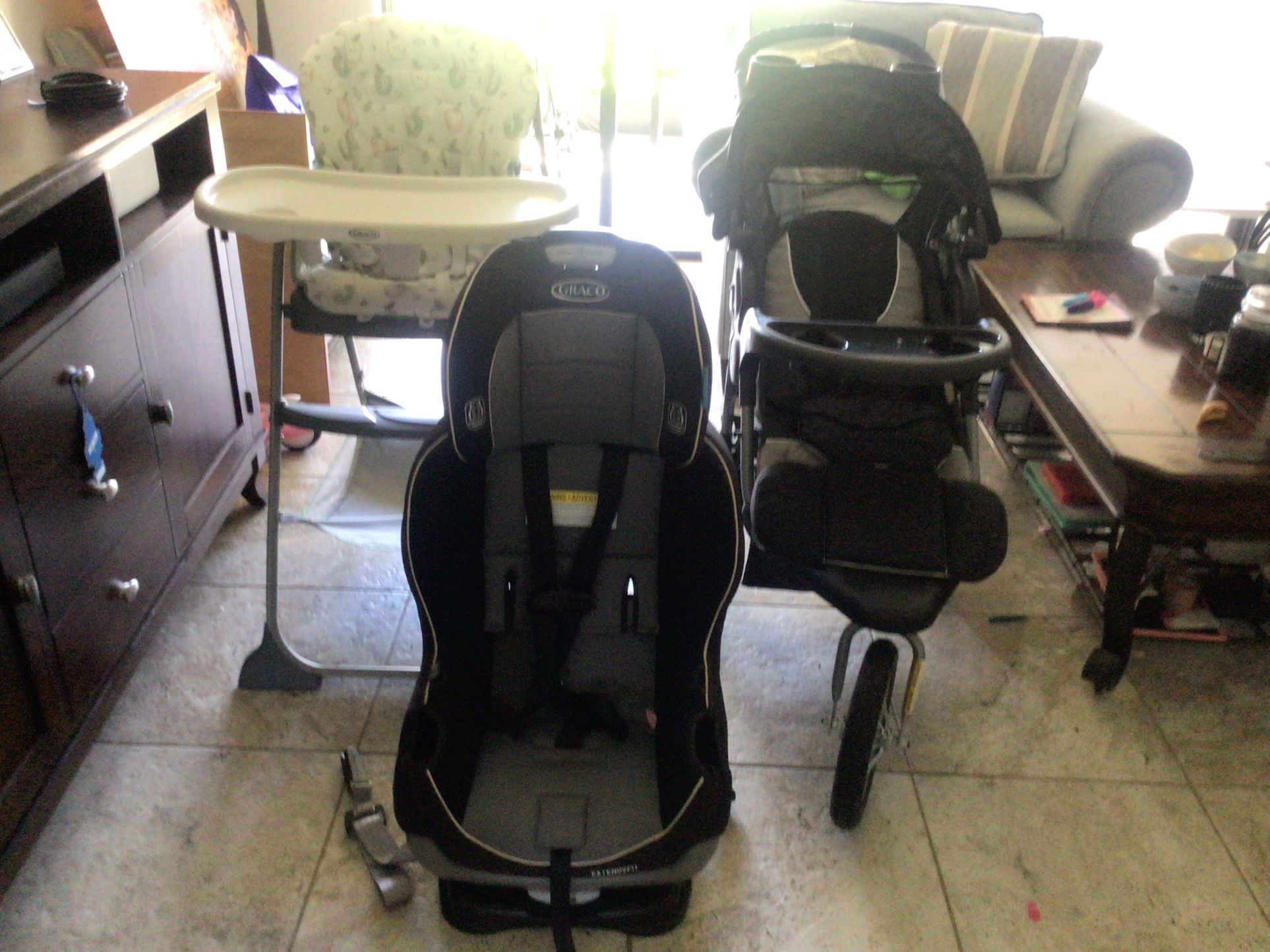 Car seat-Stroller-and High Chair (like new)
