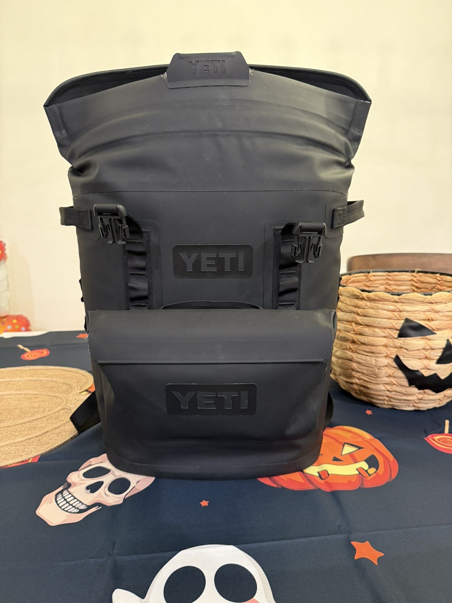 Yeti M20 Backpack And 3L Sidekick