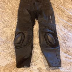 Bolt Leather Motorcycle Pants Sz 34