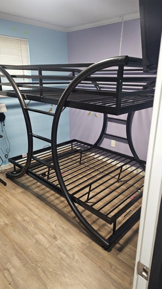 Full Over Full Bunk Bed With Matress