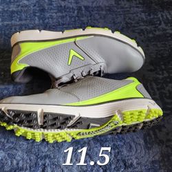 Mens Nike Shoes Size 11.5