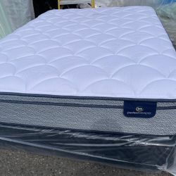 Queen Size Mattress And Box 