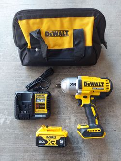 New Dewalt XR 1/2" Impact Wrench 20V Kit 5.0