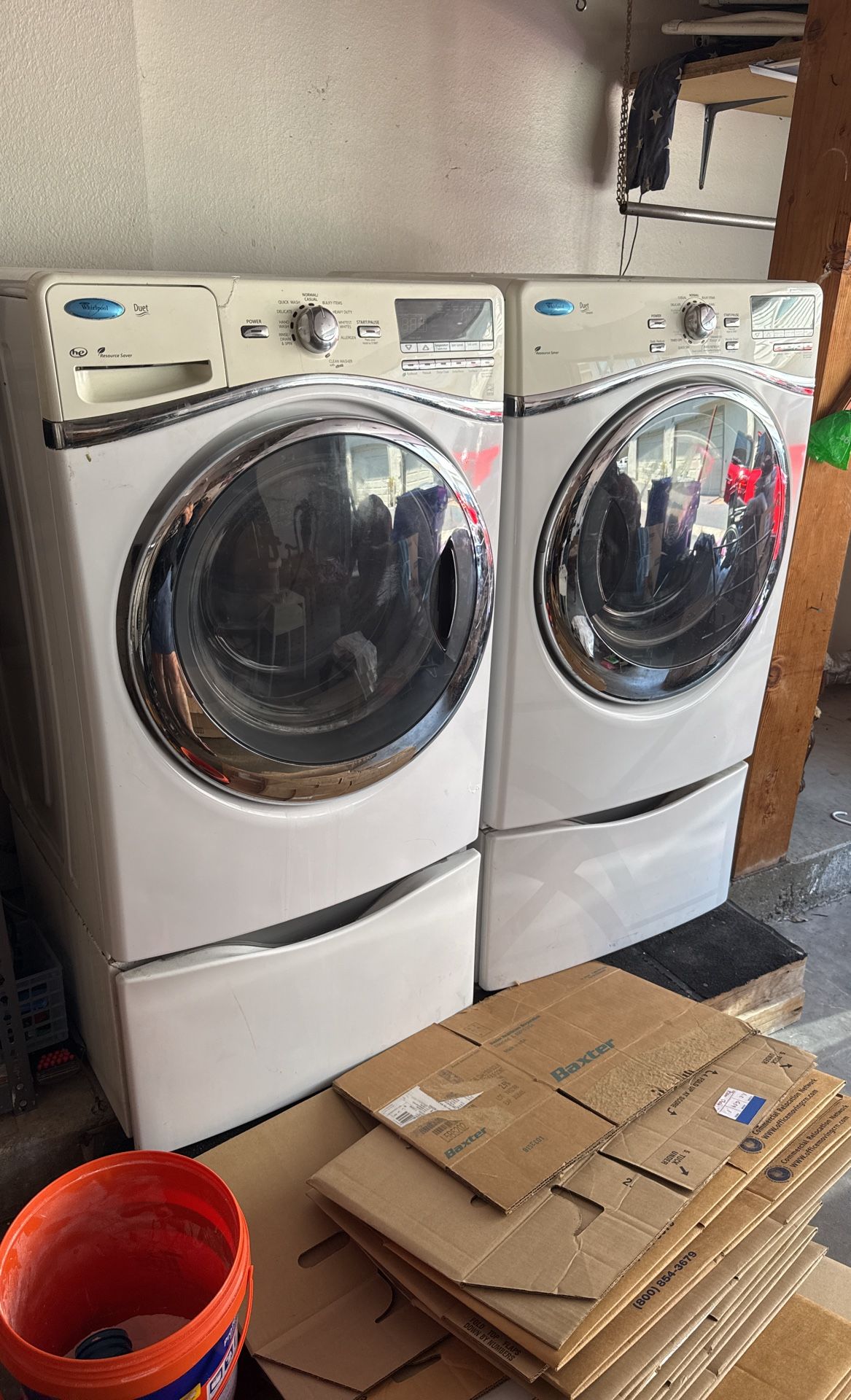 Whirlpool Duet Washer & Dryer Set