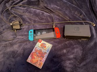 Nintendo Switch w/ Street Fighter game