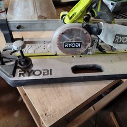 Ryobi Cordless Flooring Saw
