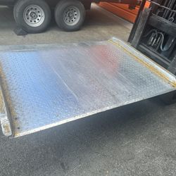 5ft X 4ft Heavy Duty Loading Dock Ramp 