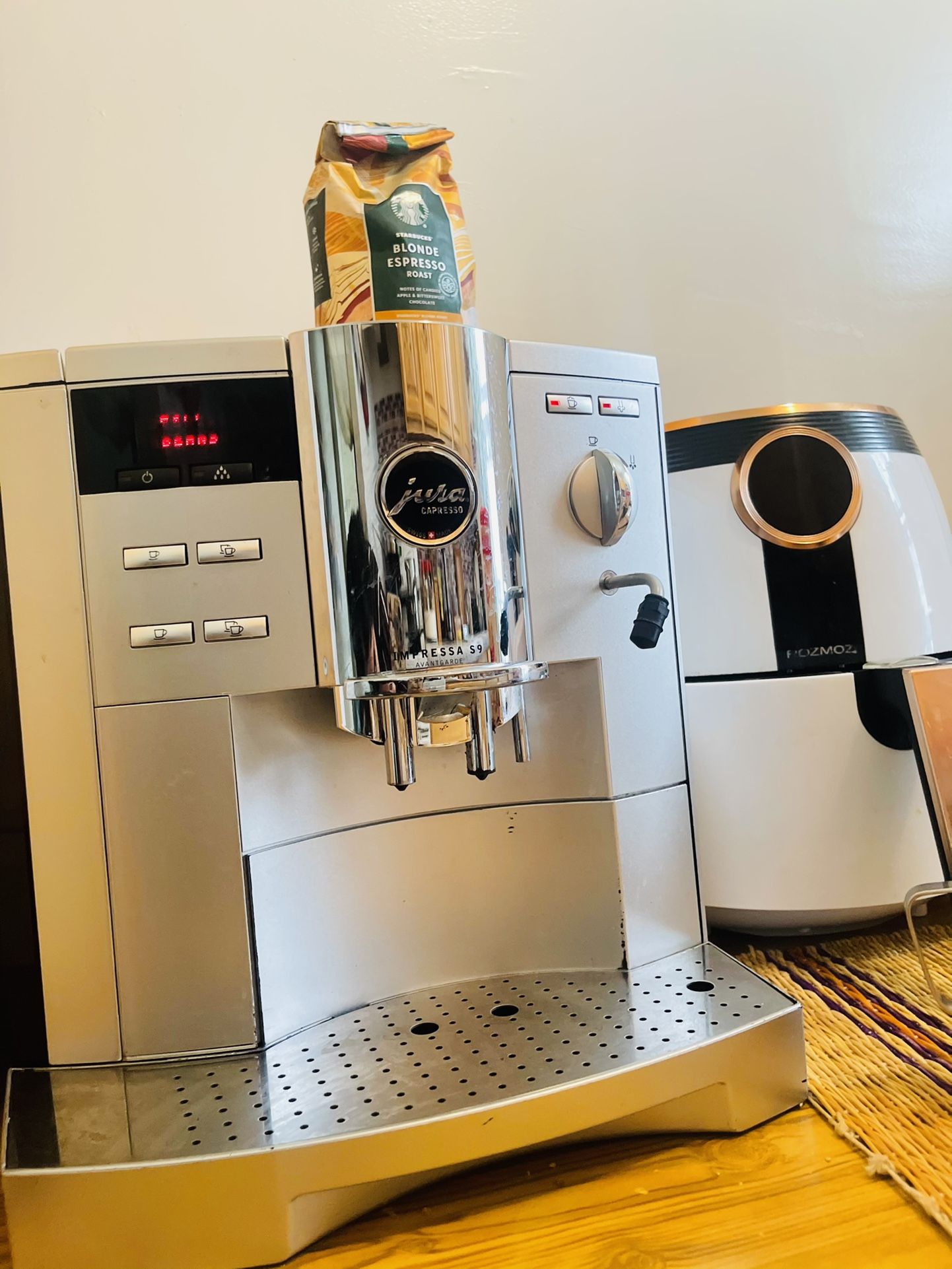 Jura Impressa S9 Classic One Touch Capresso Coffee Machine for Sale in