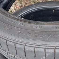 Tires 245 45 R19