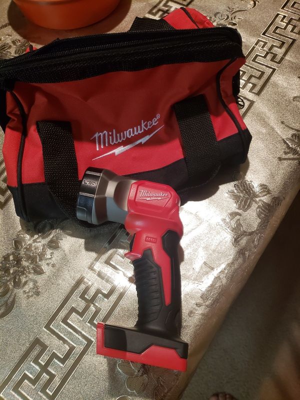 Milwaukee M18 Flashing light with tool bag NEW for Sale in Spring, TX