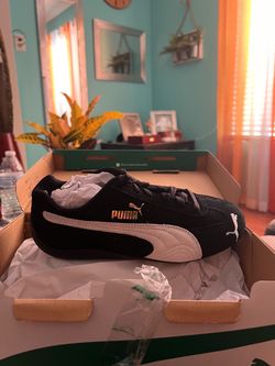 Brand new puma sneakers