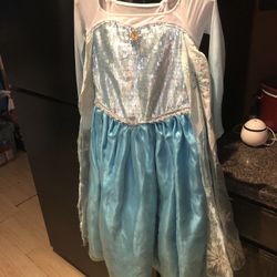 Elsa Costume Disney Size 7/8 T