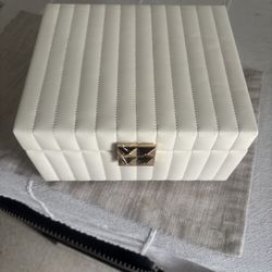 Jewelry Box with Mirror