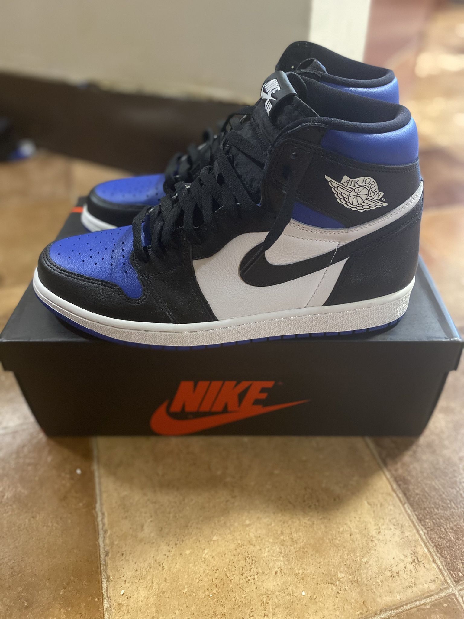 Jordan 1 “Royal Toes”