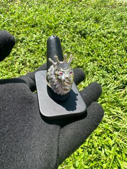 10k Solid Yellow gold lion king Ring 19,3 grams 5ctw ruby diamond