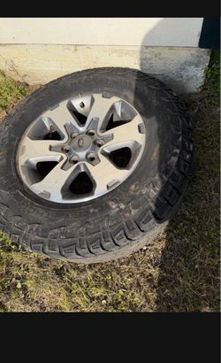 Ford tires and wheels