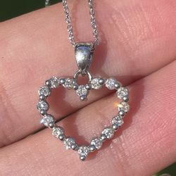 14k Gold Diamond Heart Pendant 