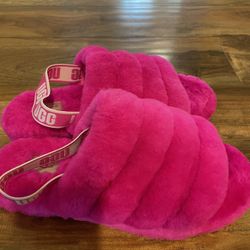 Uggs Slippers With Straps