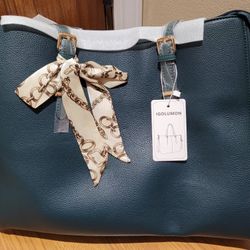 IGOLUMON EXTRA LARGE PURSE! VEGAN LEATHER! BNWT! IN PLASTIC! 
