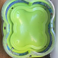 BEYBLADES 6 BEYBLADE STADIUMS, WITH 2 BOXES FOR THE BEYBLADES