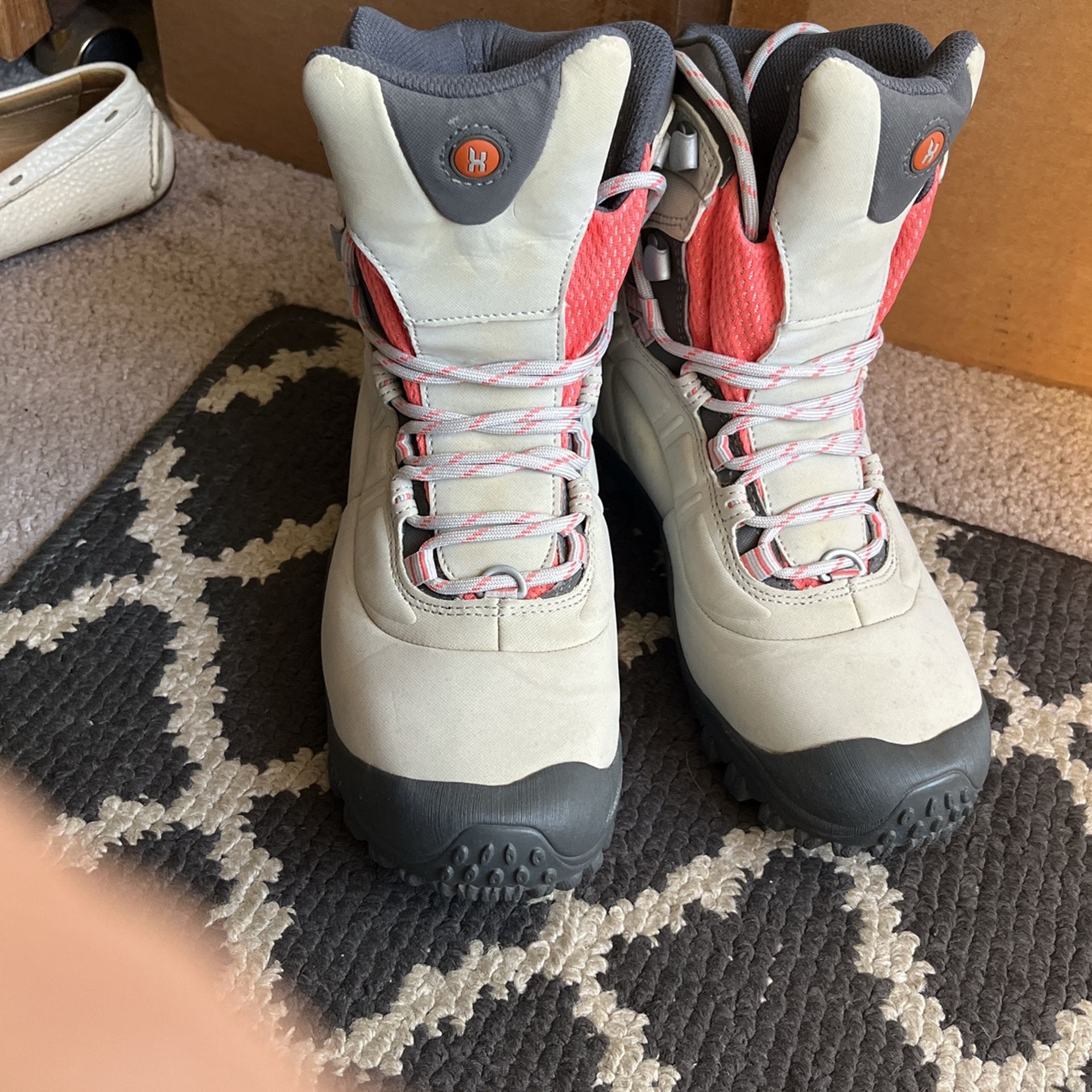 Hiking Boots For Woman