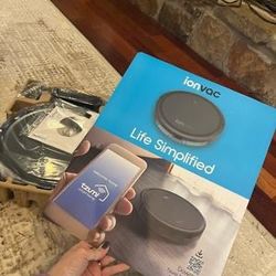 New in Box Ionvac SmartClean 2000 Robovac Dark Gray WiFi Robotic Vacuum Cleaner