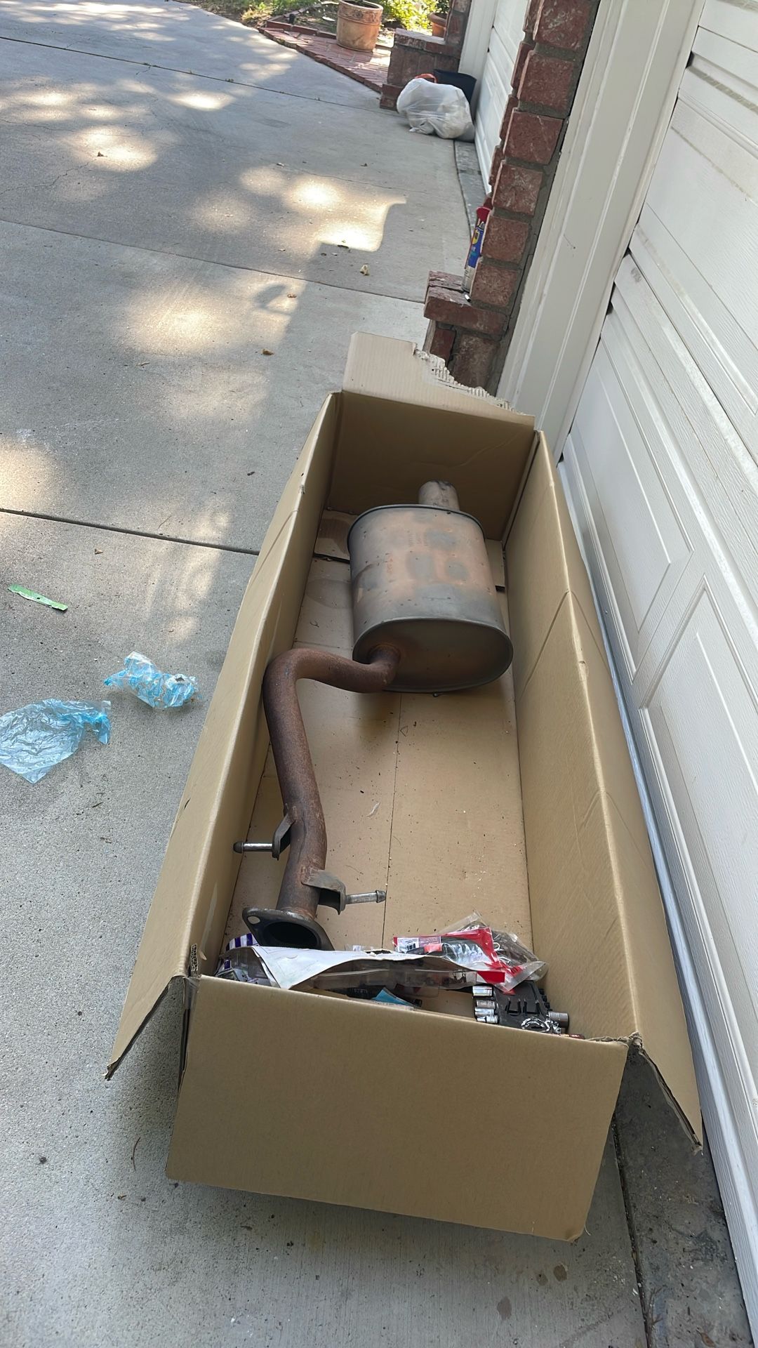 2005 is300 Muffler